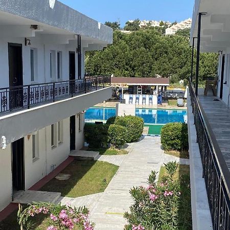 Palm Club Apart Otel Kusadası Esterno foto
