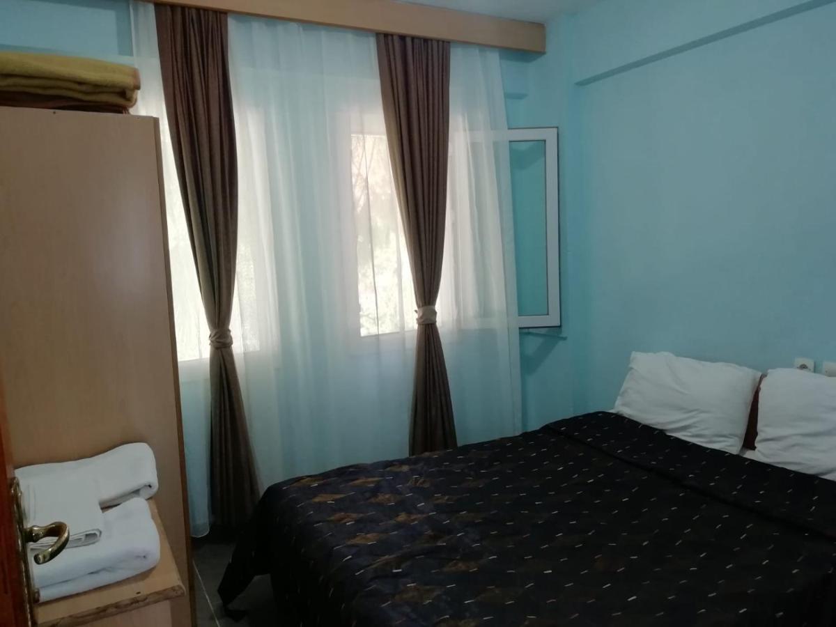 Palm Club Apart Otel Kusadası Esterno foto