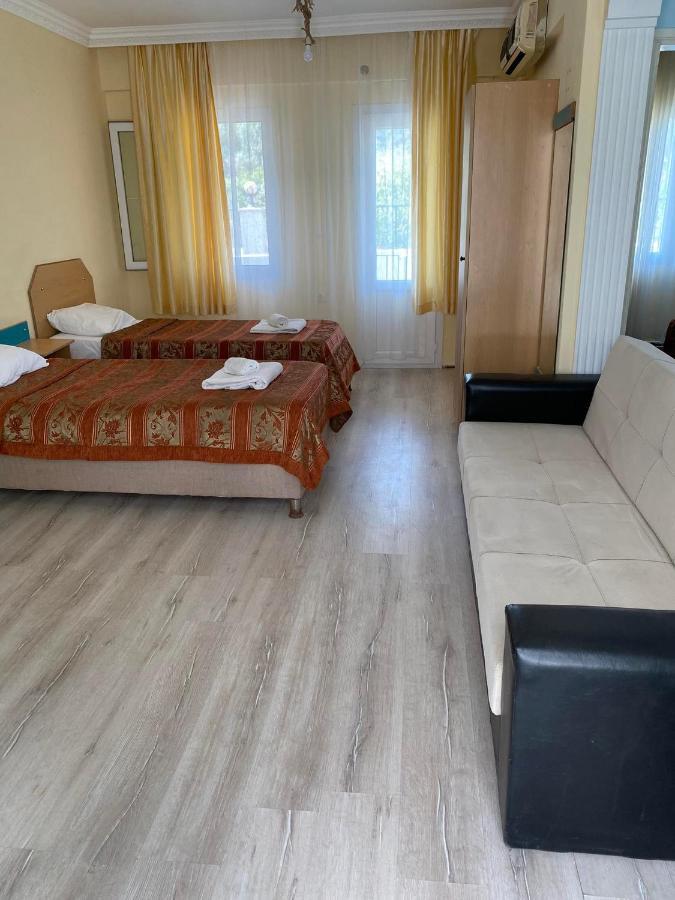 Palm Club Apart Otel Kusadası Esterno foto